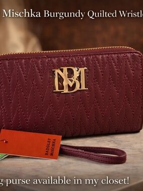 ✨ Badgley Mischka Burgundy Quilted Wristlet Wallet NWT